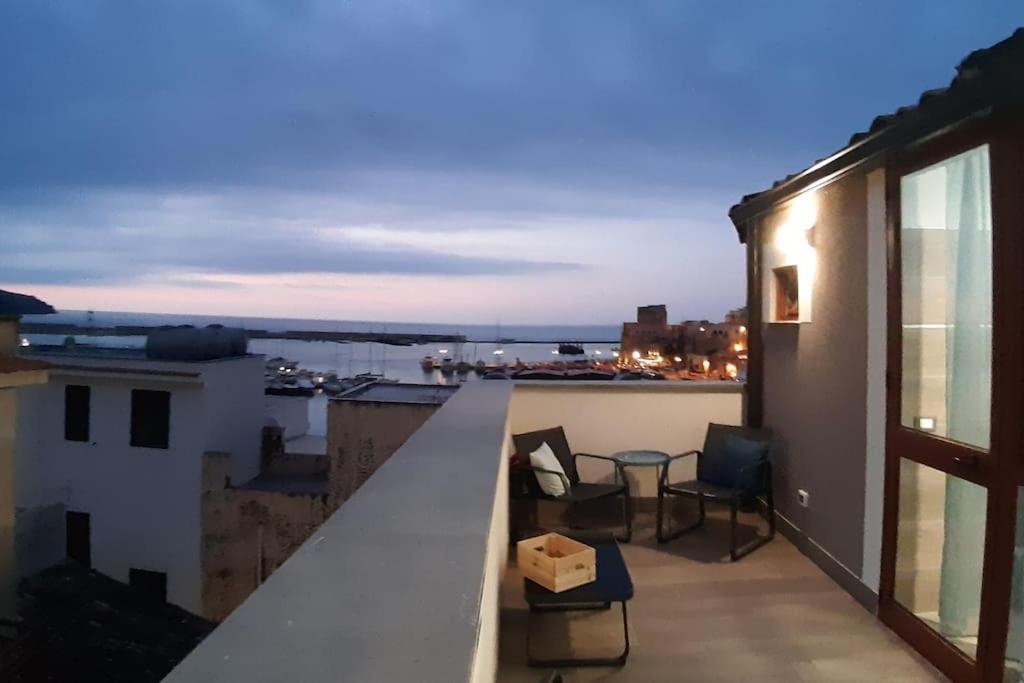 A 2 Passi Dal Castello ,Appartamento Con Veranda Castellammare del Golfo Exterior foto